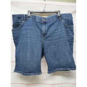 Lee Plus Size 24W Regular Fit Mid Rise Denim Shorts